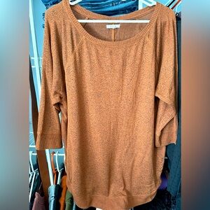 Maurices top 
Rustic orange-ish color 
long sleeve
Like-new condition